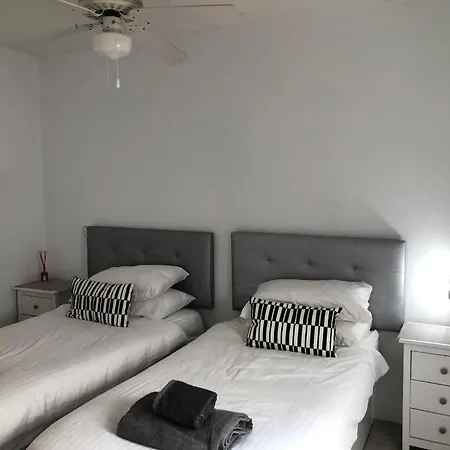 Sunset Bay 15 - Two Bed Адехе